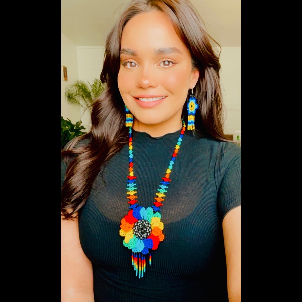 Cora Flower Beaded Necklace & Earring Set